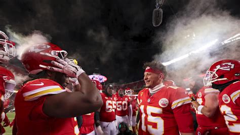 temperature at chiefs game today hourly|How Kansas City Chiefs fans can prepare for the coldest game in.